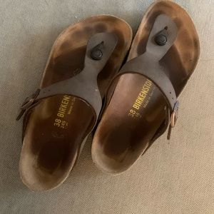 Birkenstock Giza size 38 (7-7.5) excellent condition